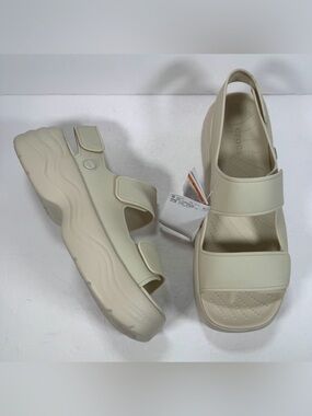 Crocs Skyline Chunky Platform Sandals Bone Cream Beige Women Size 11
